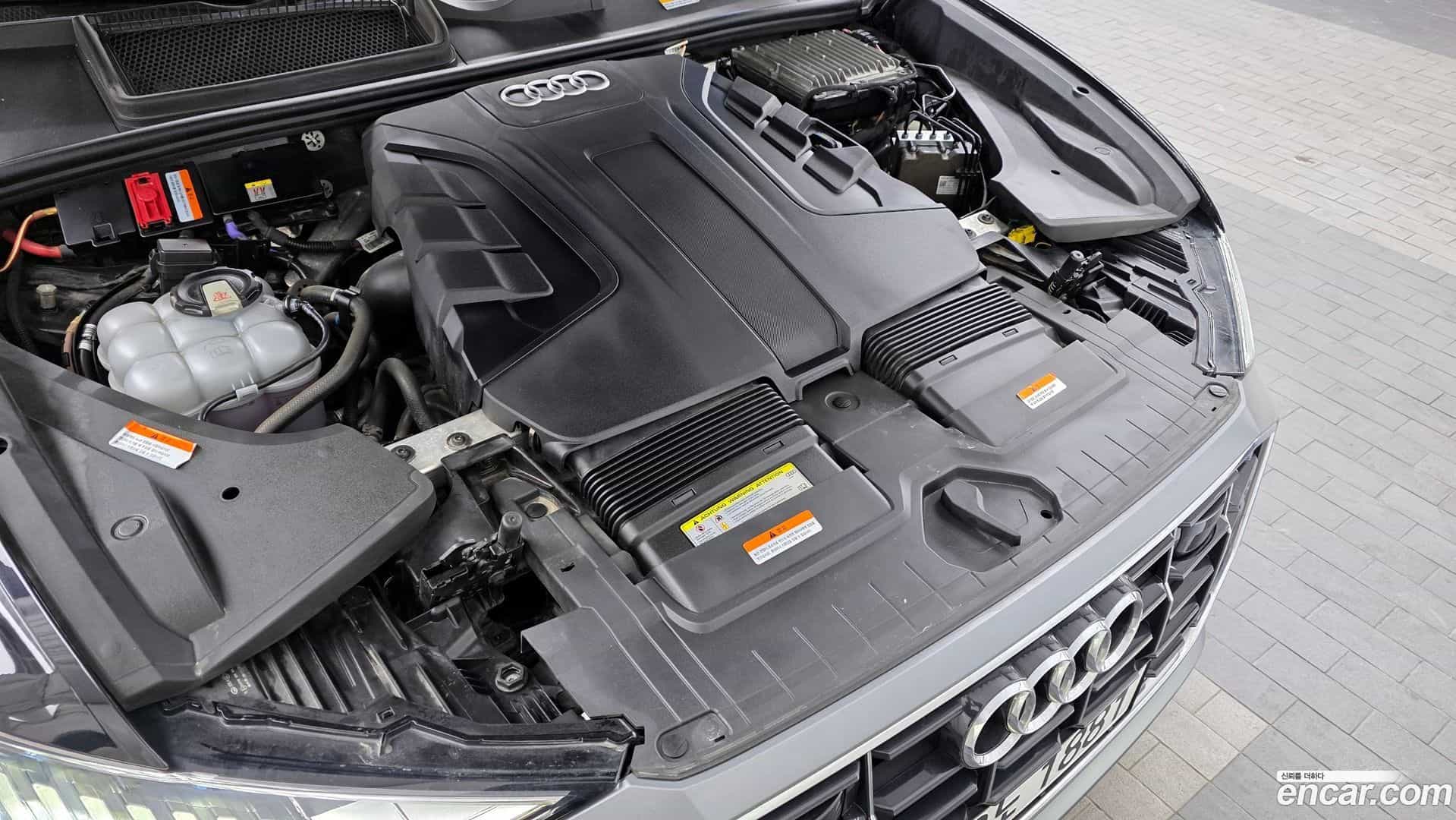 Q8 Audi 2021.0-INNER-006
