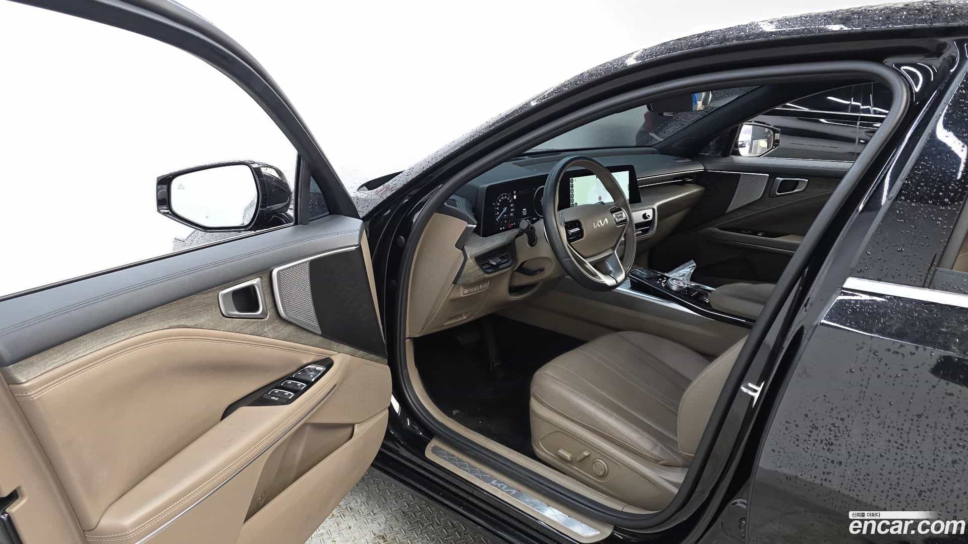 K8 Kia 2023.0-INNER-010