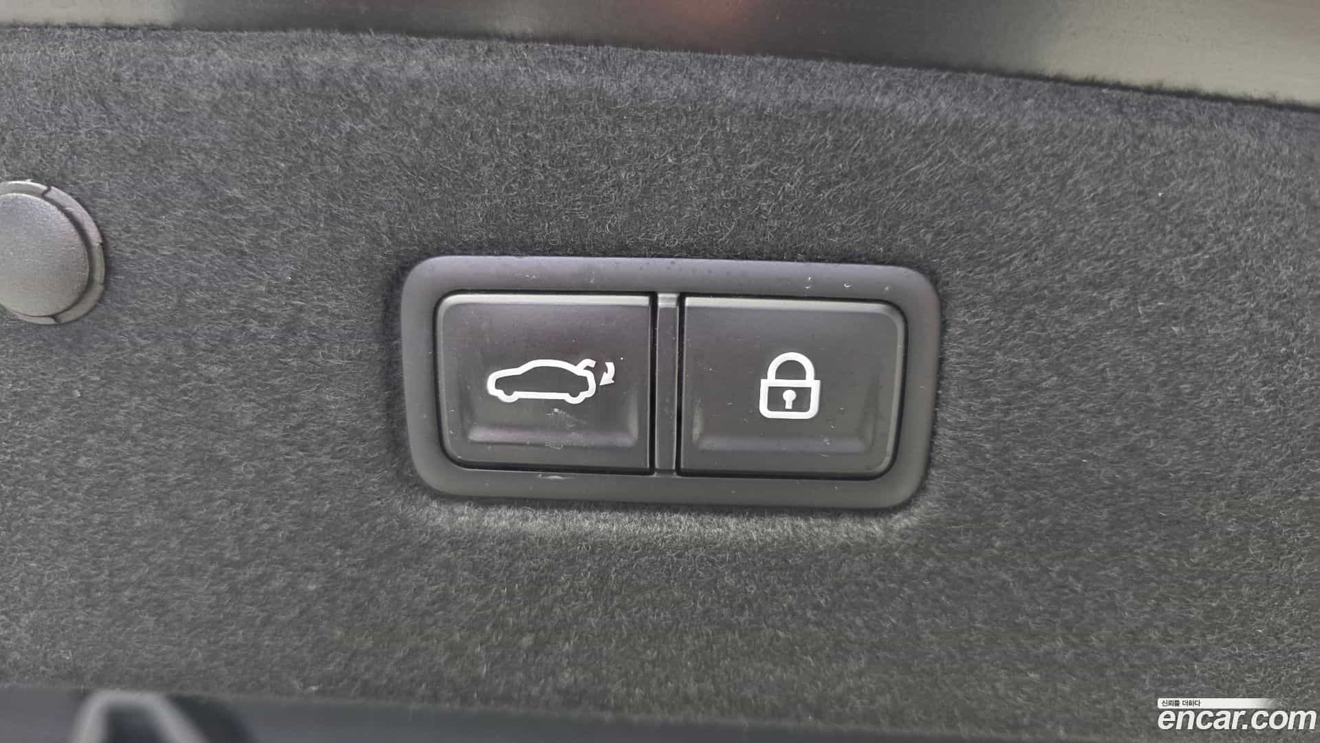 K8 Kia 2023.0-OPTION-024