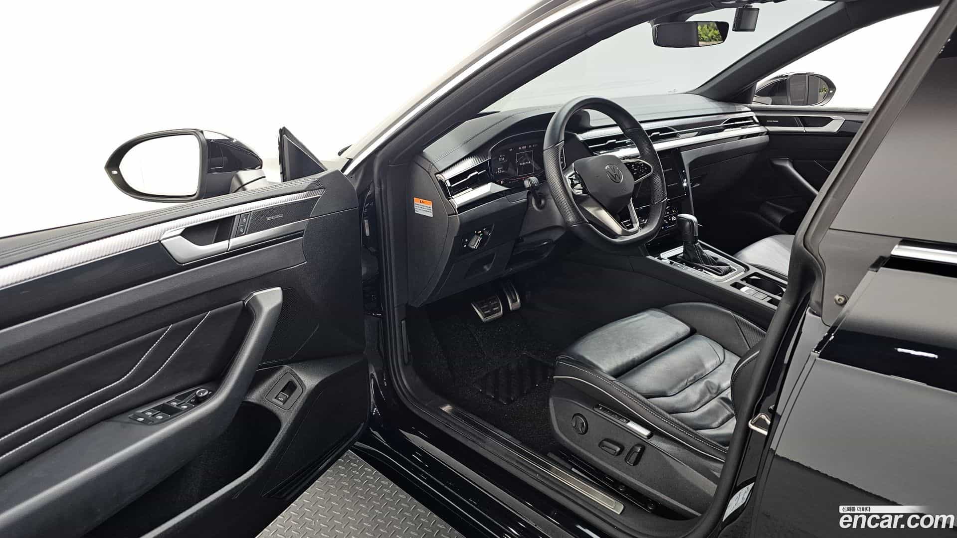 Arteon Volkswagen 2022.10-INNER-010