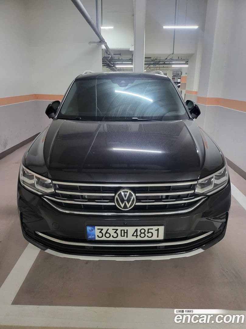 Main__Slider__Photo:Tiguan Volkswagen 2021.8-0