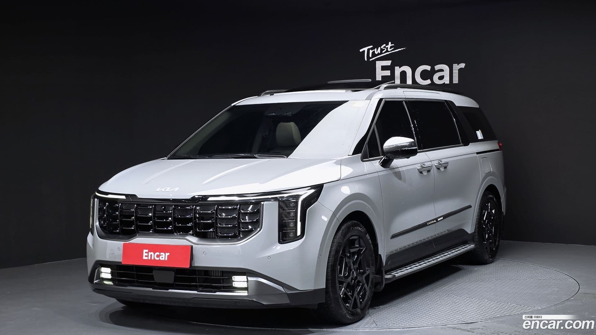Main__Slider__Photo:Canival Kia 2024.1-0