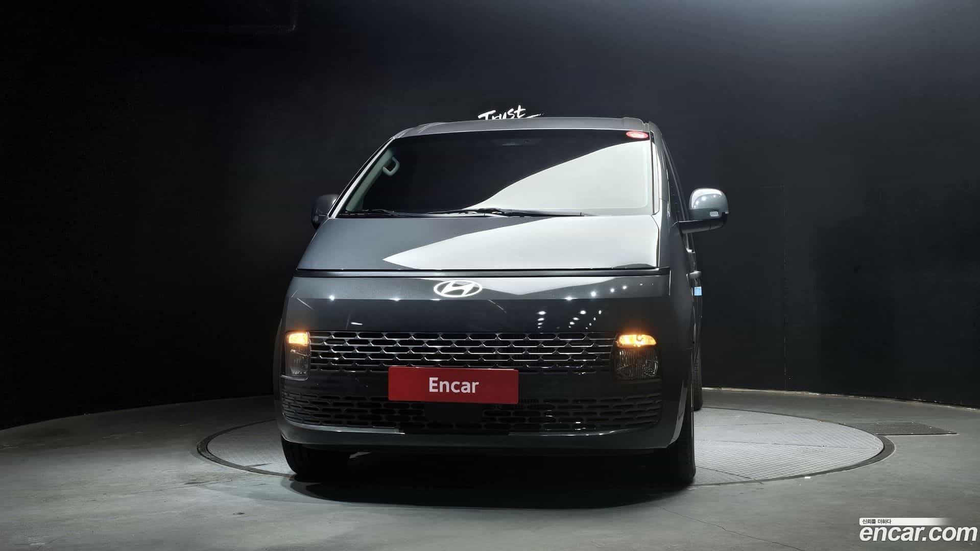 Staria Hyundai 2025.8-OUTER-003