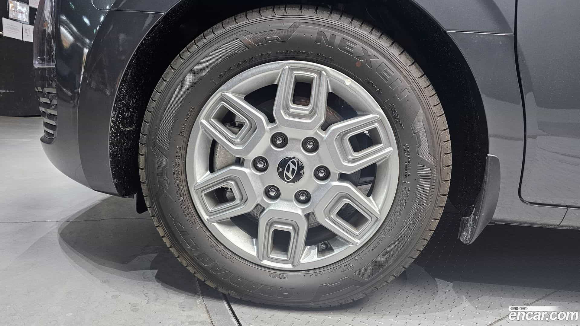 Staria Hyundai 2025.8-OUTER-005