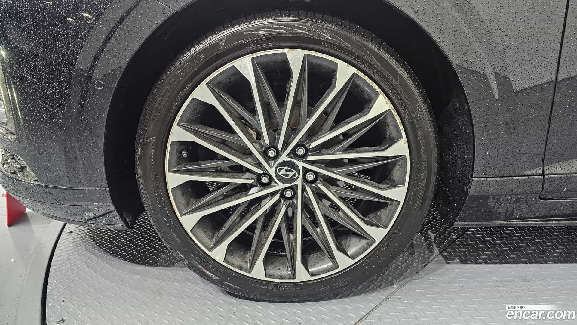 Grandeur Hyundai 2022.11-OUTER-005
