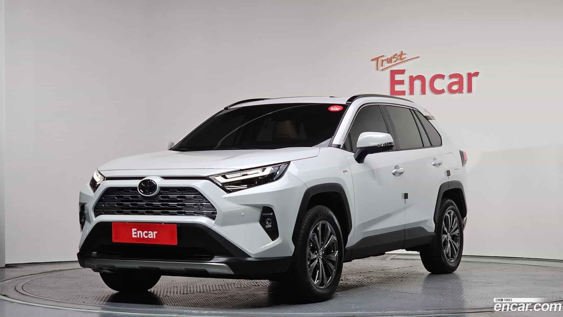 RAV4 Toyota 2025.7-OUTER-001