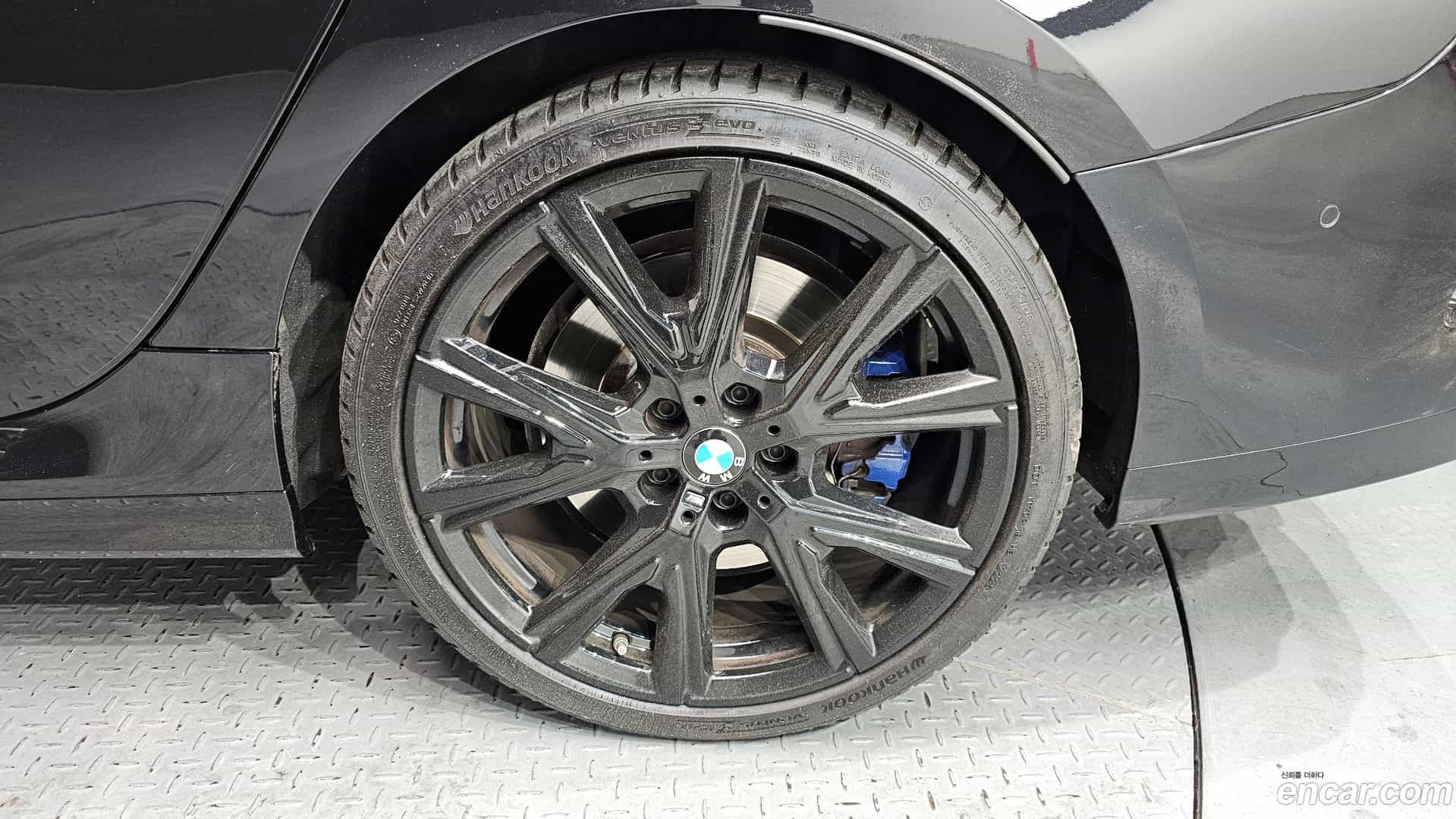 2-Series BMW 2022.0-OUTER-005