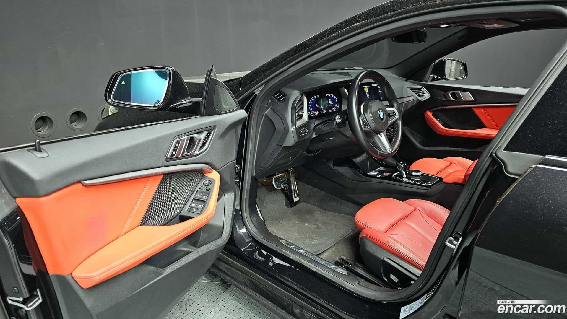 2-Series BMW 2022.0-INNER-010