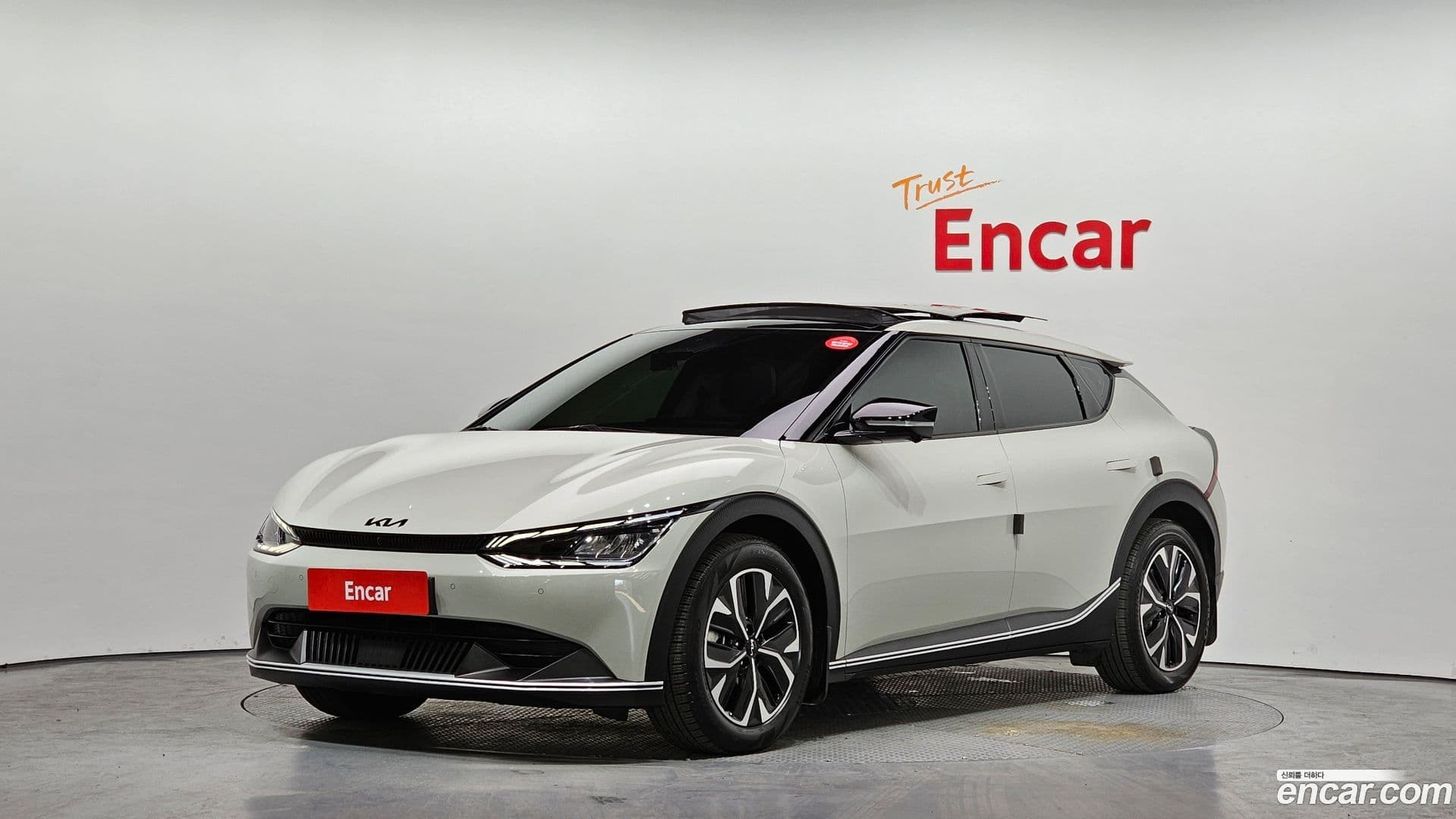 Main__Slider__Photo:EV6 Kia 2022.0-0