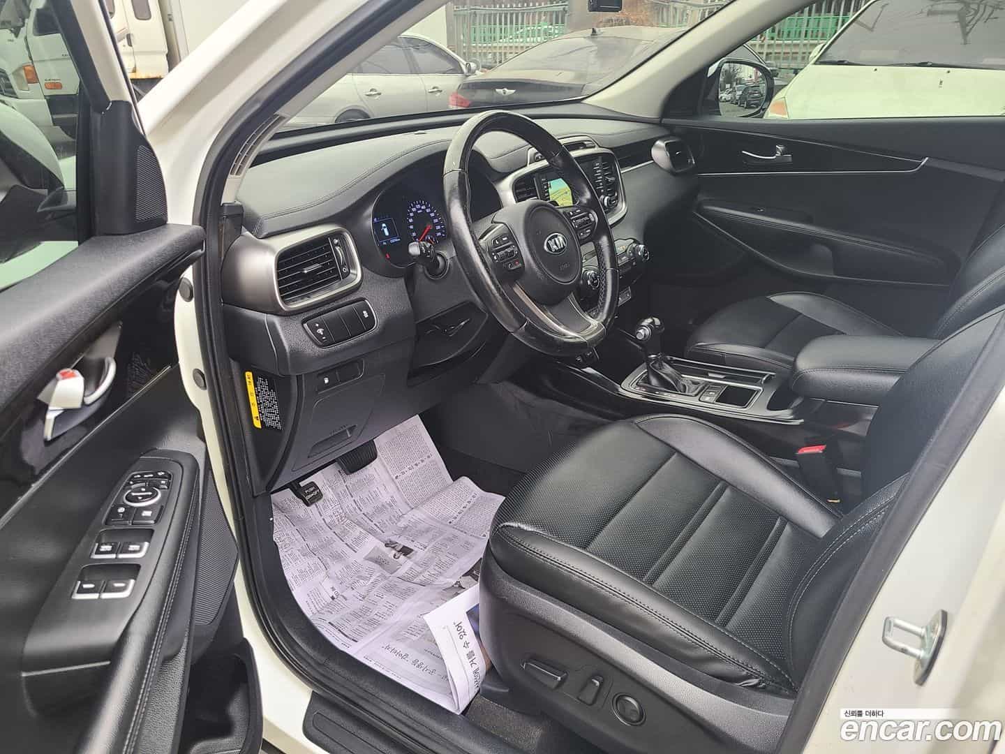 Sorento Kia 2015.7-INNER-008