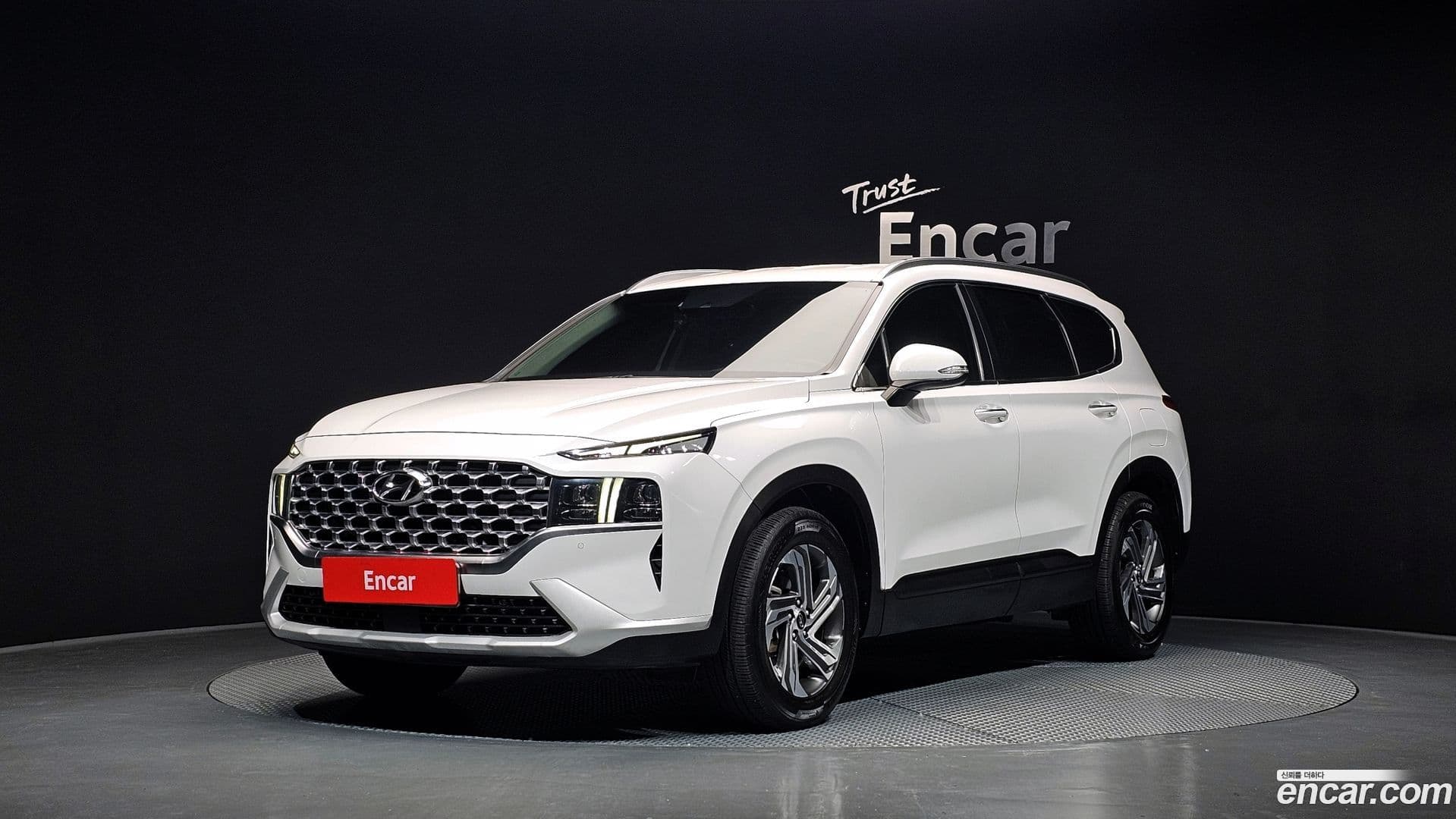 Main__Slider__Photo:Santafe Hyundai 2020.7-0