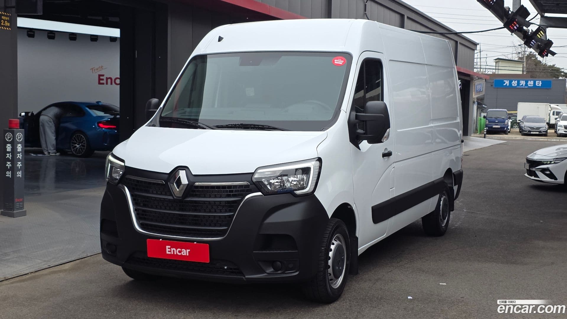 Main__Slider__Photo:Master Renault Korea 2024.9-0