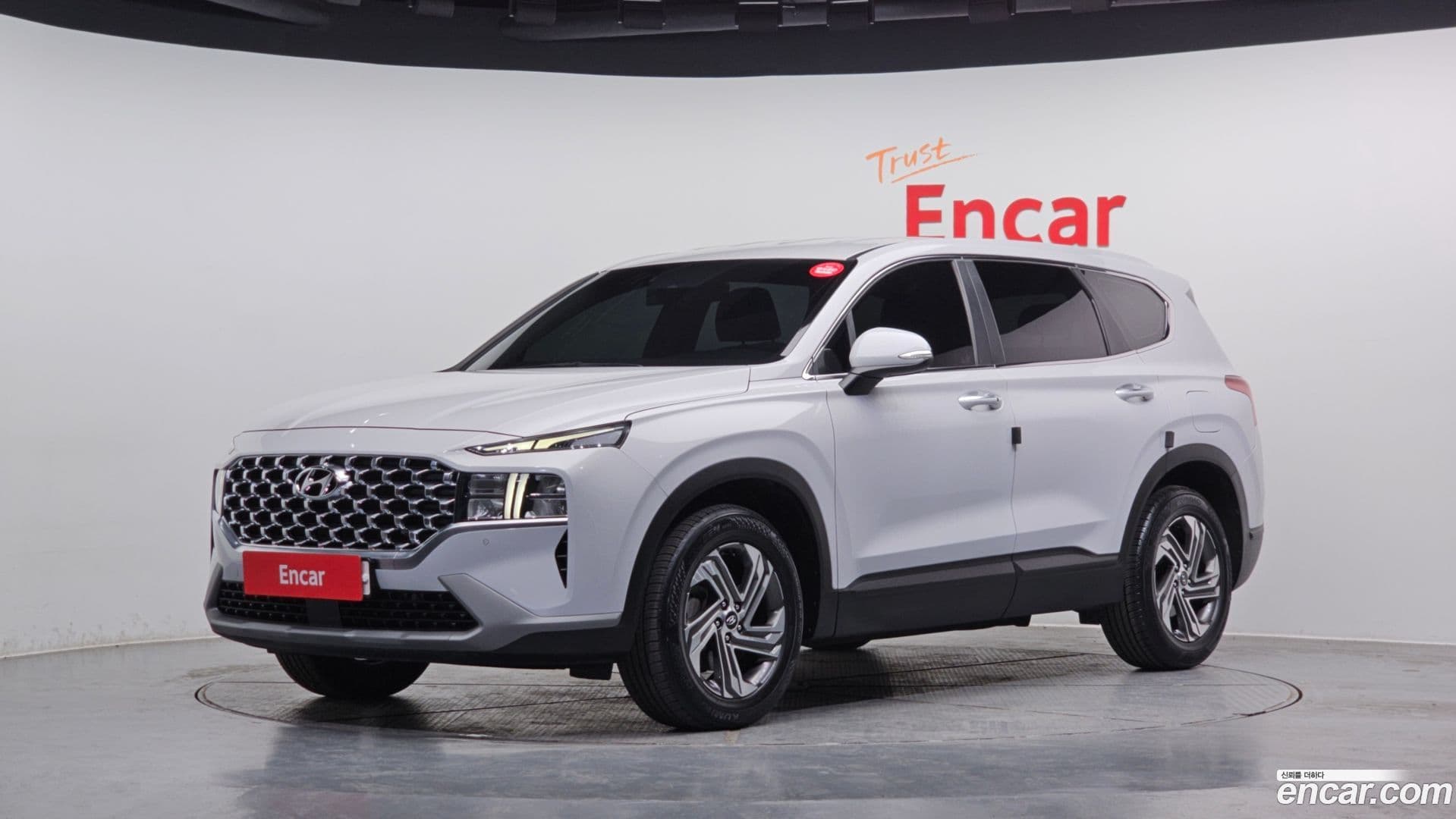 Main__Slider__Photo:Santafe Hyundai 2020.9-0