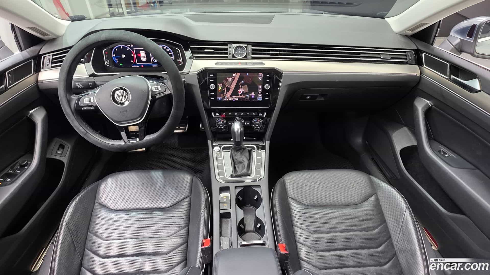 Arteon Volkswagen 2020.11-INNER-007