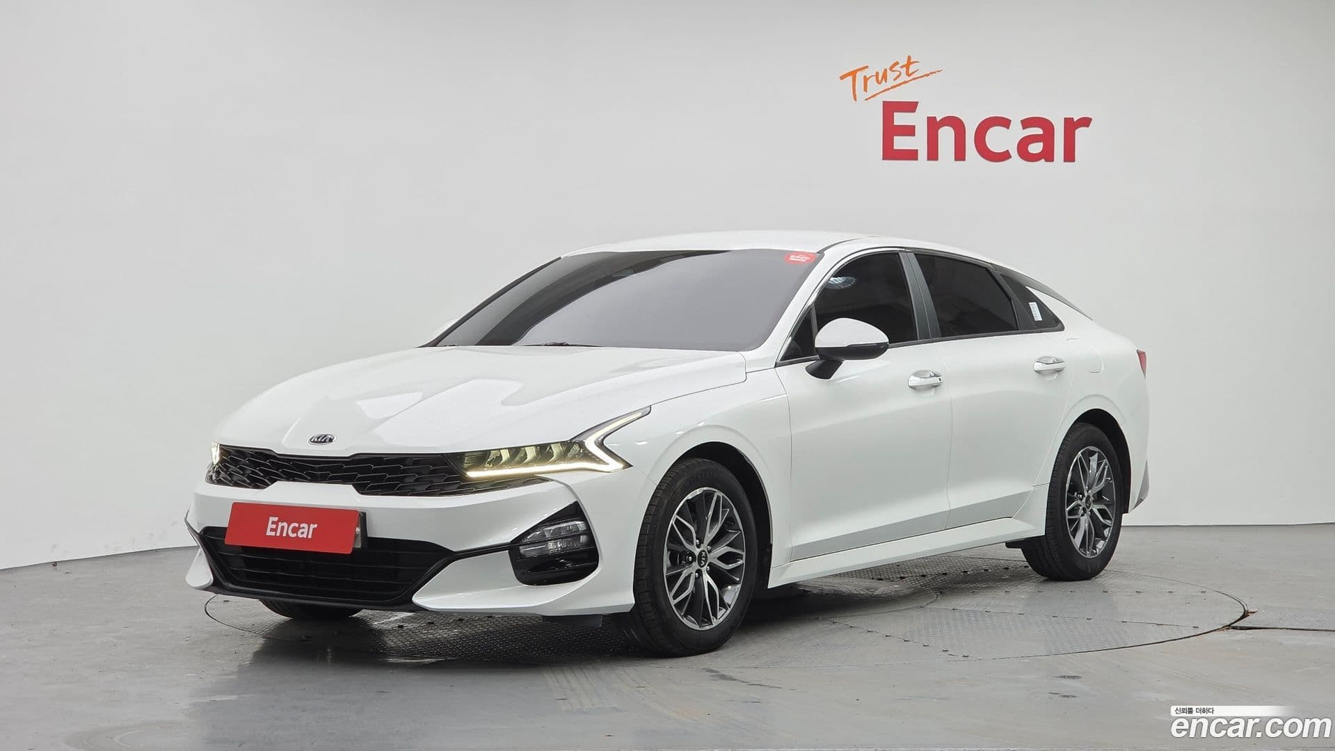 Main__Slider__Photo:K5 Kia 2020.8-0