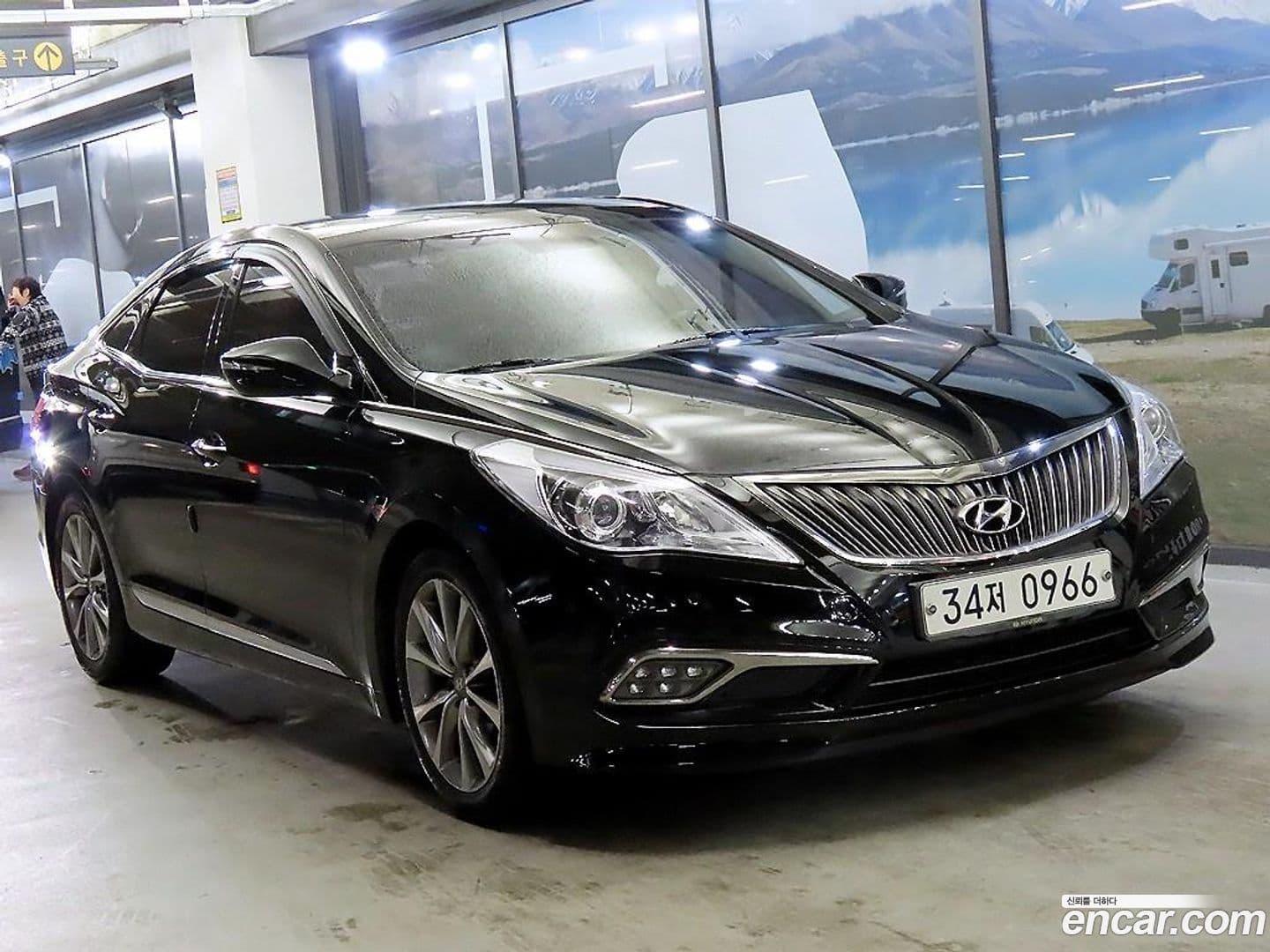 Main__Slider__Photo:Grandeur Hyundai 2016.0-0