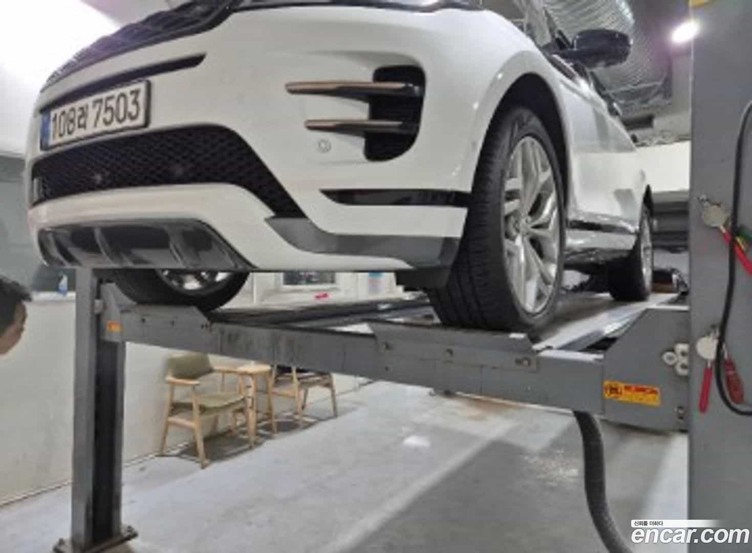 Range Rover Evoque Land Rover 2021.5-OUTER-001