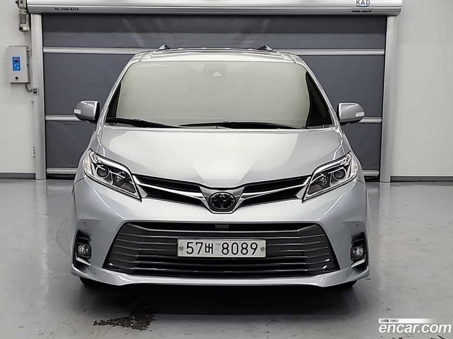 Sienna Toyota 2018.2-OUTER-001
