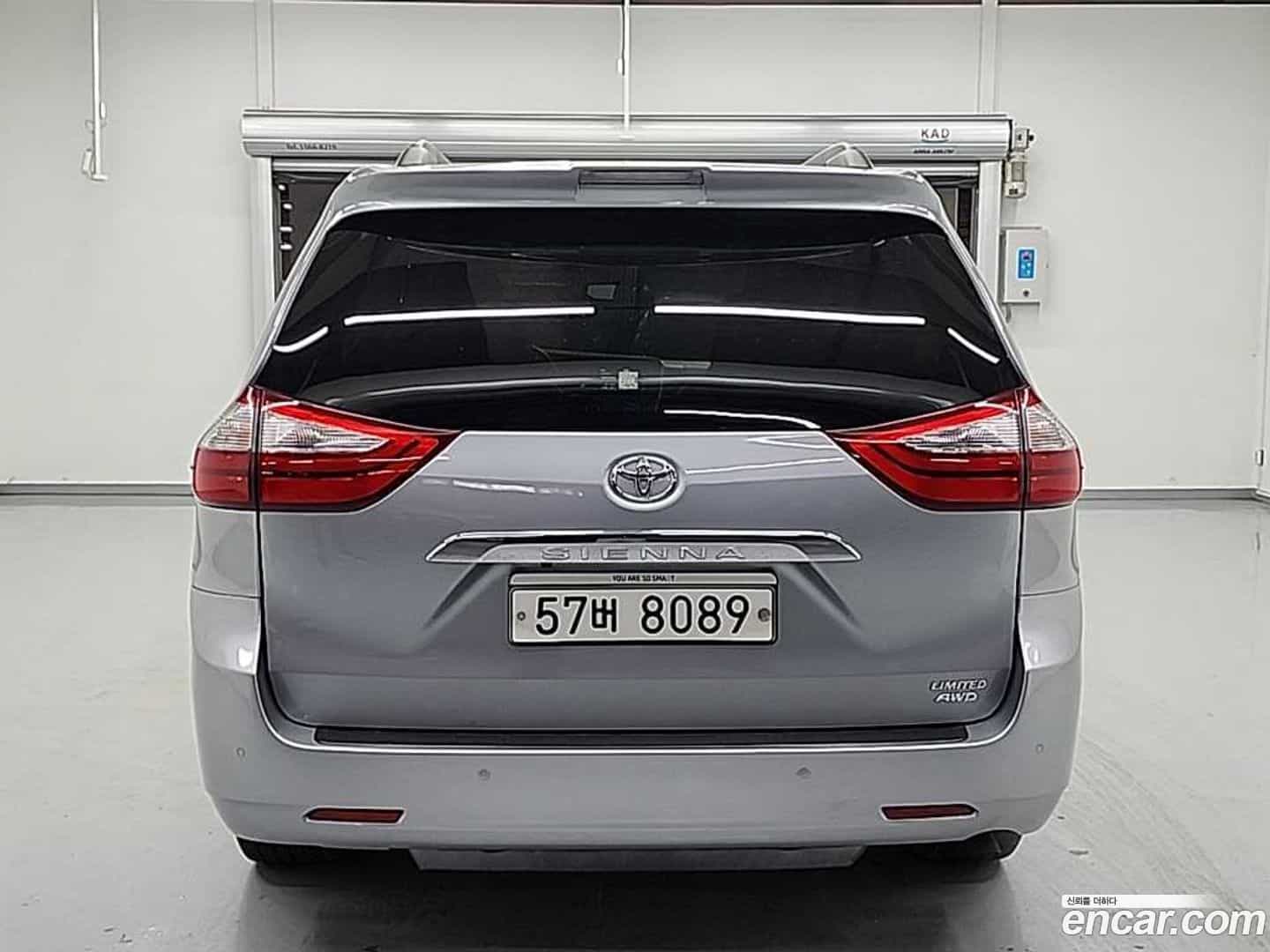 Sienna Toyota 2018.2-OUTER-003