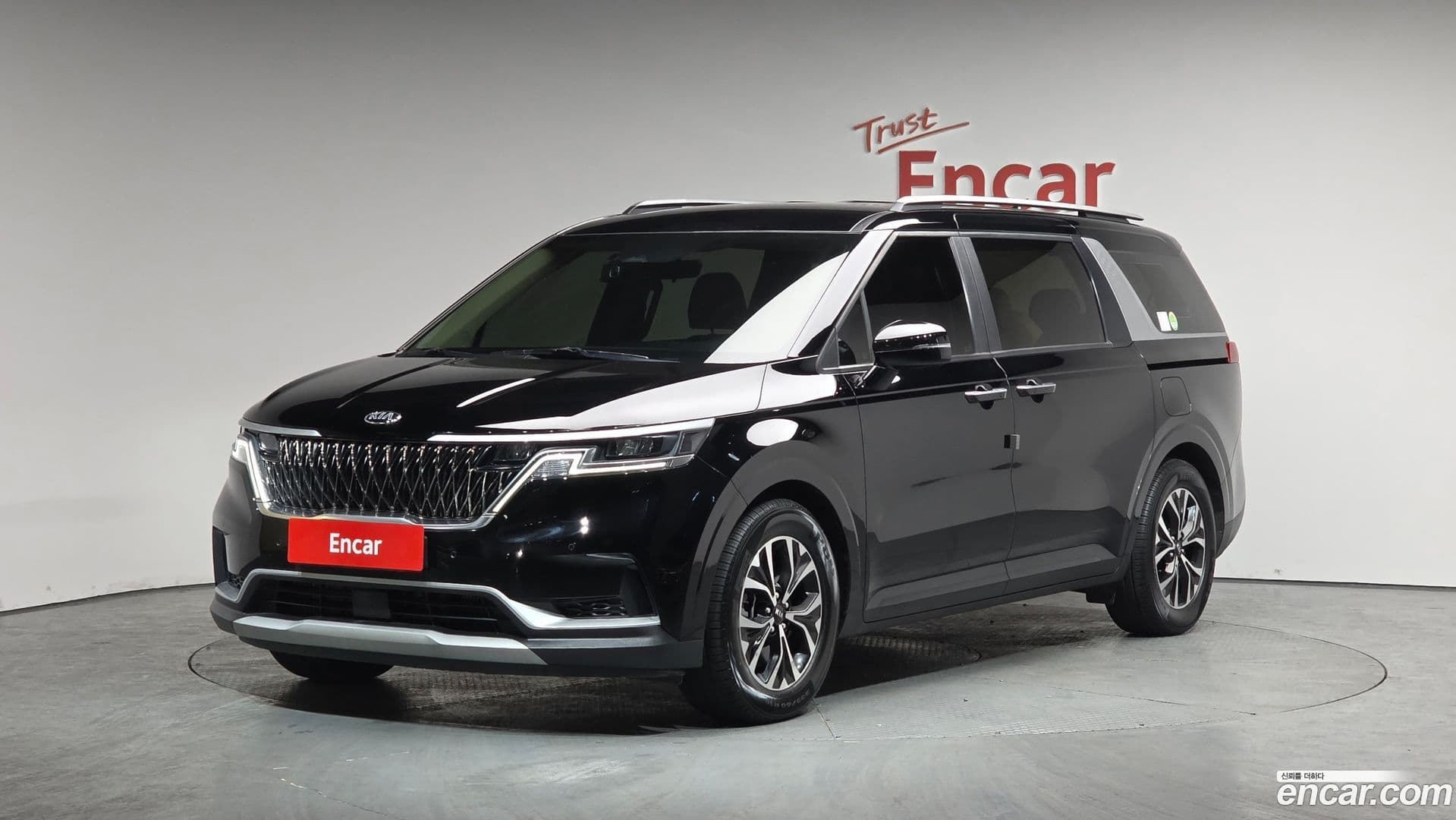 Main__Slider__Photo:Canival Kia 2021.2-0