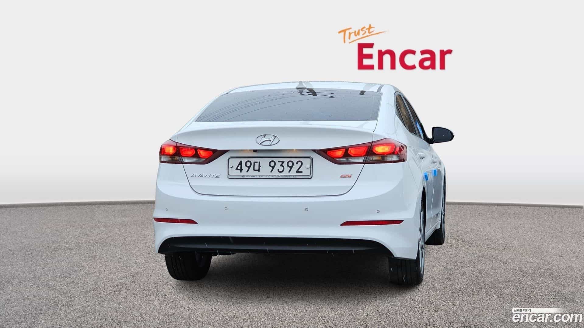 AVANTE Hyundai 2017.0-OUTER-004