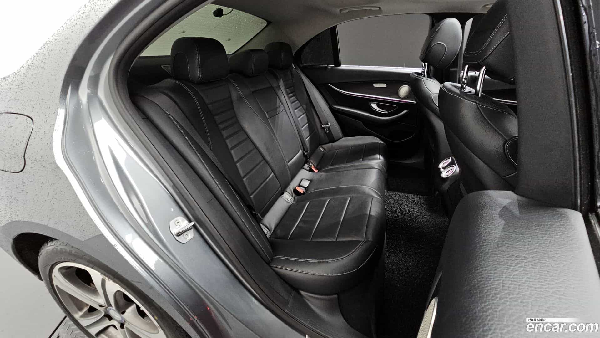 E-Class Mercedes-Benz 2016.5-OPTION-016