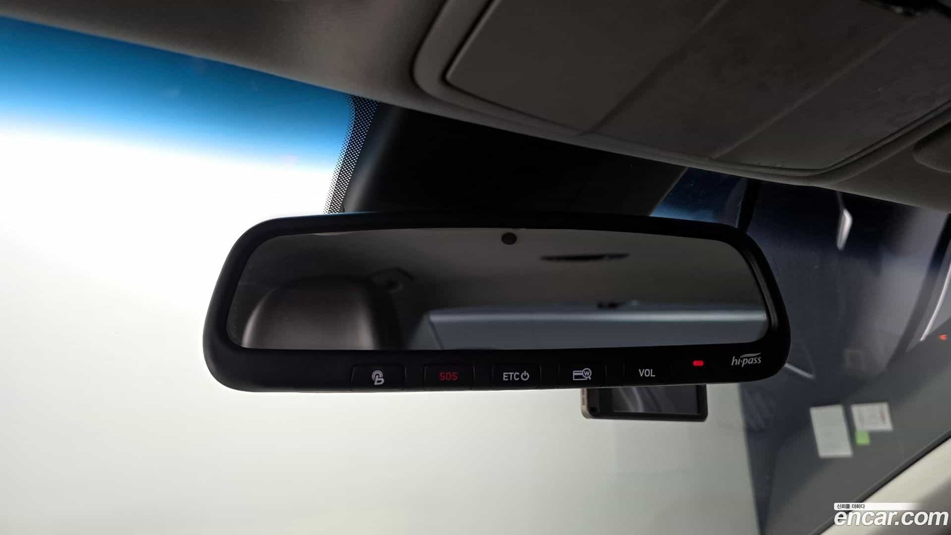 Grandeur Hyundai 2018.0-OPTION-023