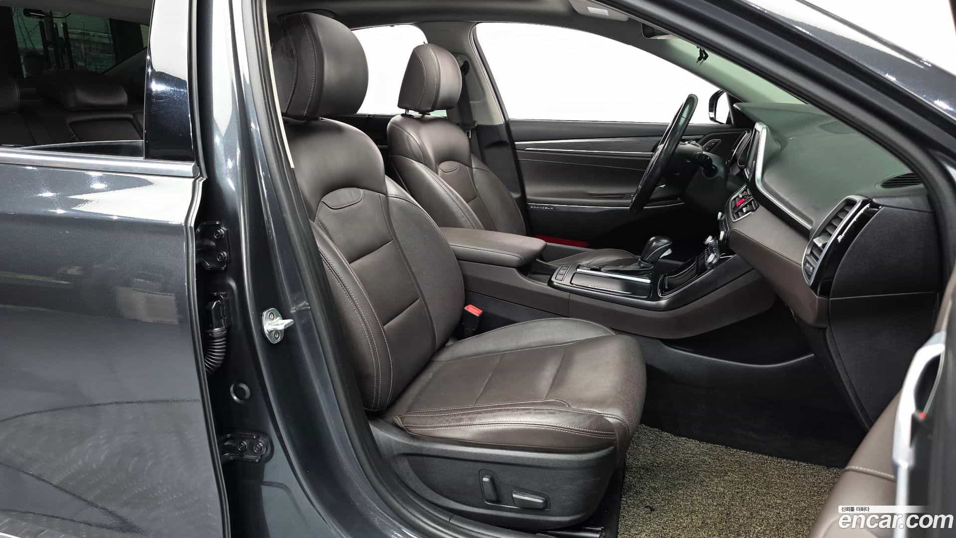 Grandeur Hyundai 2017.6-INNER-010