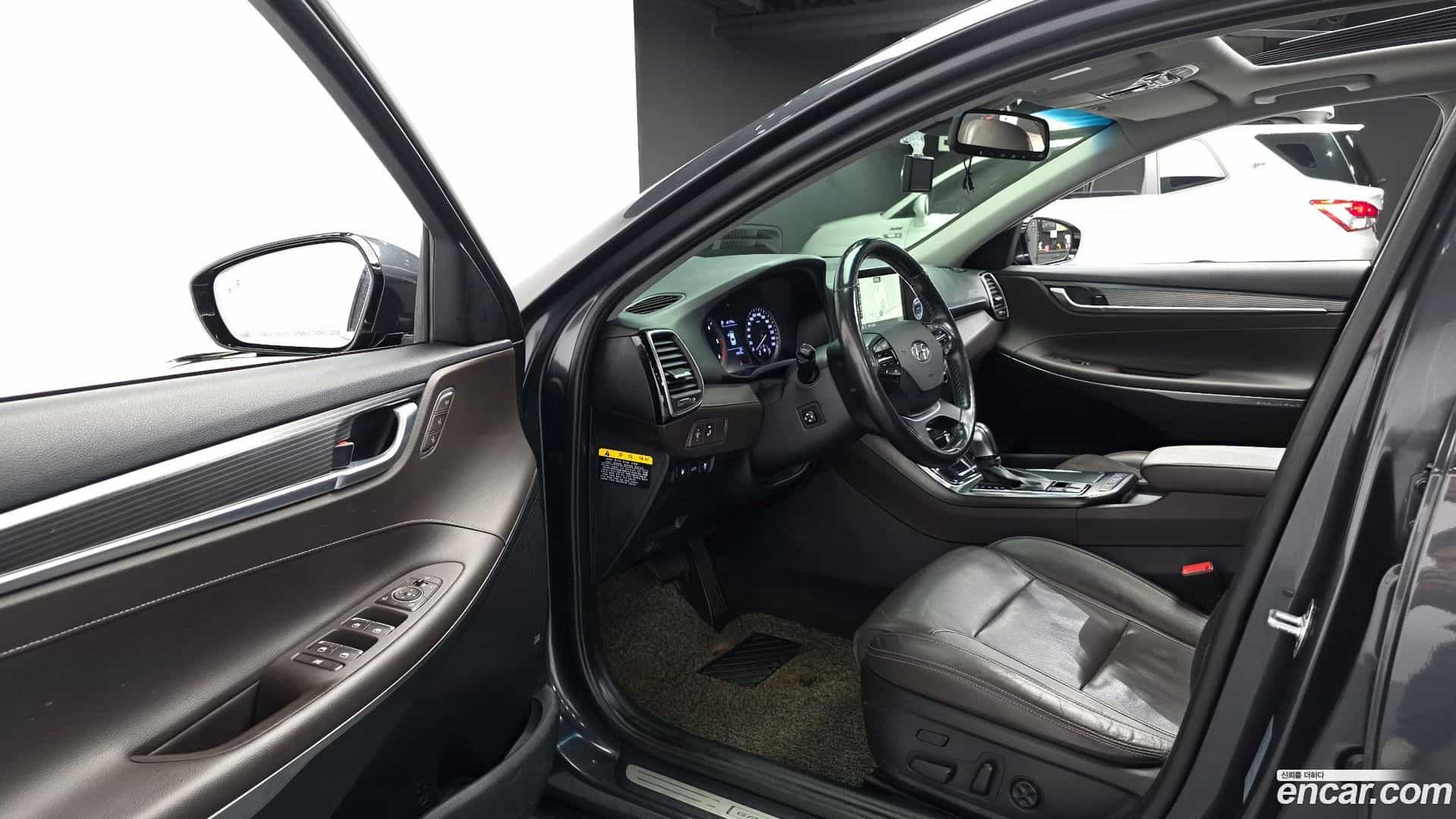 Grandeur Hyundai 2017.6-OPTION-015