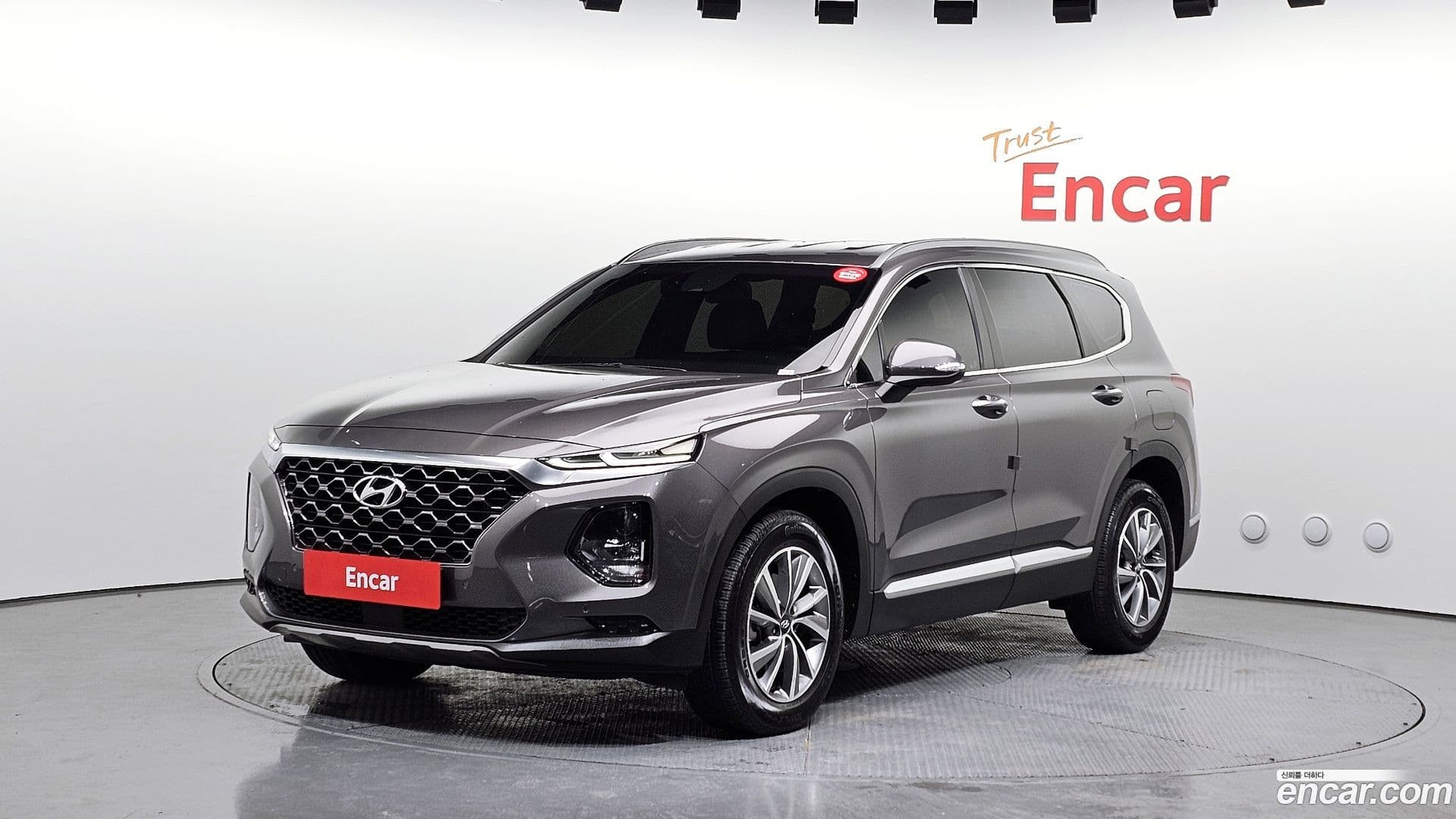 Main__Slider__Photo:Santafe Hyundai 2019.10-0