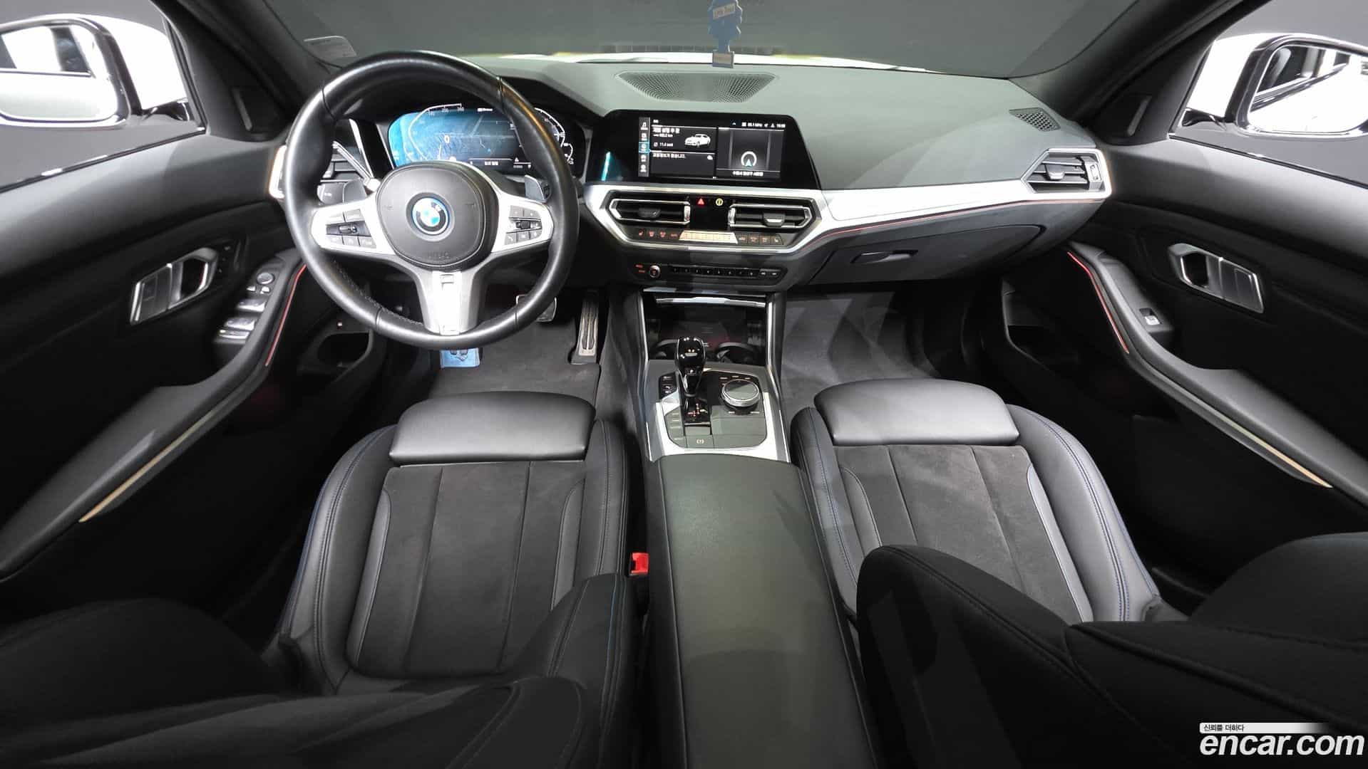 3-Series BMW 2022.3-INNER-007