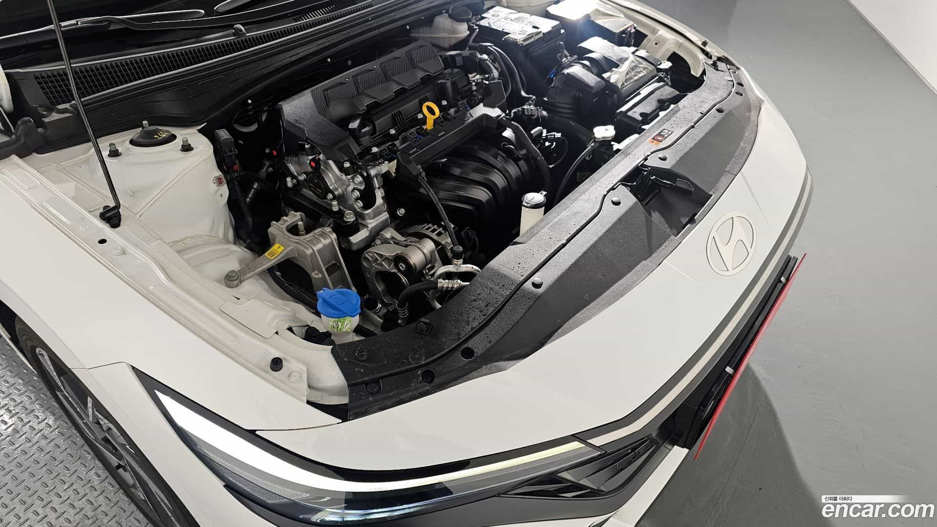 AVANTE Hyundai 2024.1-INNER-006