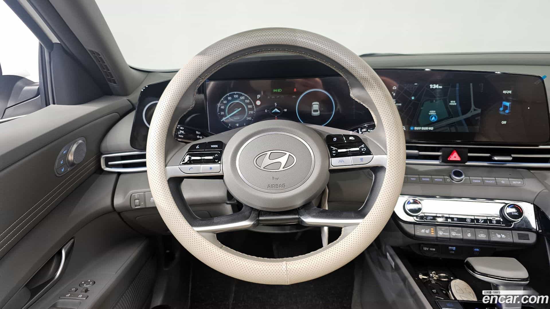 AVANTE Hyundai 2024.1-OPTION-017