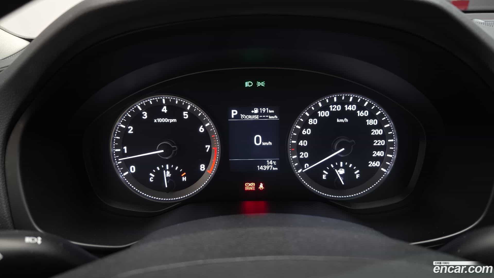 Grandeur Hyundai 2018.7-INNER-008