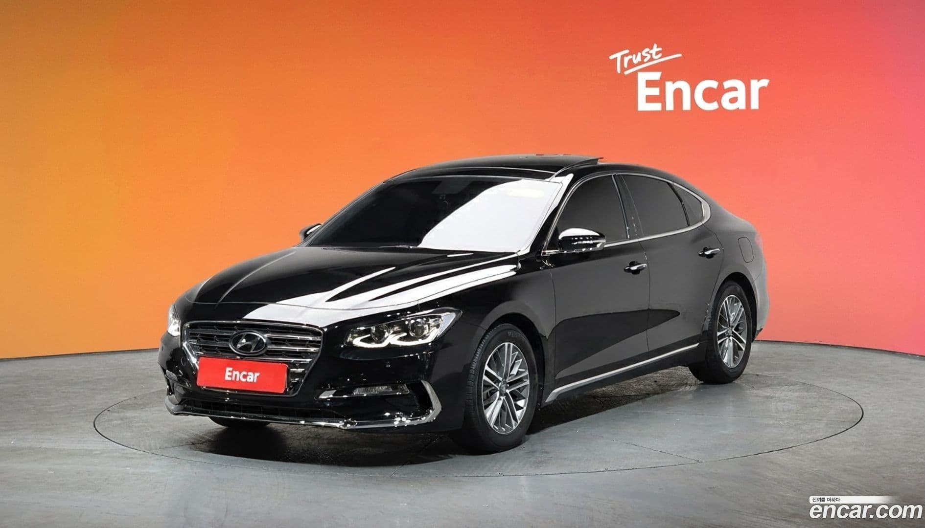 Main__Slider__Photo:Grandeur Hyundai 2018.7-0