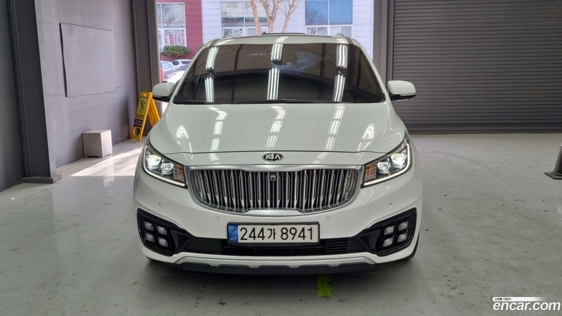 Main__Slider__Photo:Canival Kia 2016.6-0