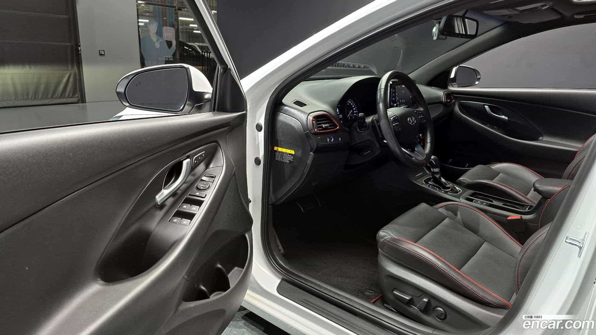 i30 Hyundai 2017.8-OPTION-015