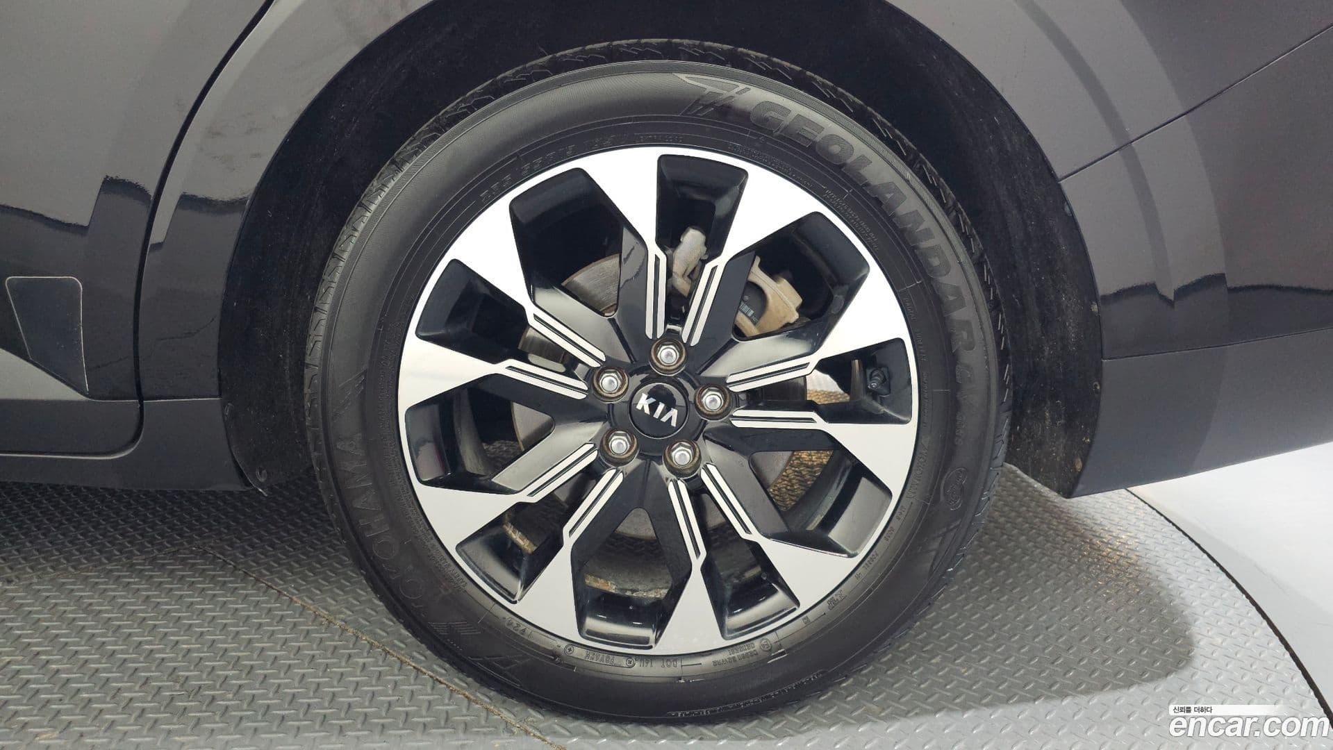 Main__Slider__Photo:Canival Kia 2021.4-4