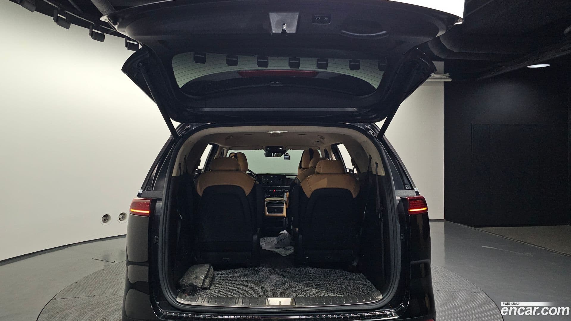 Main__Slider__Photo:Canival Kia 2021.4-19