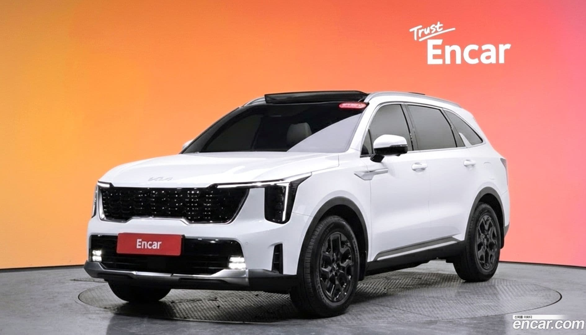 Main__Slider__Photo:Sorento Kia 2024.5-0