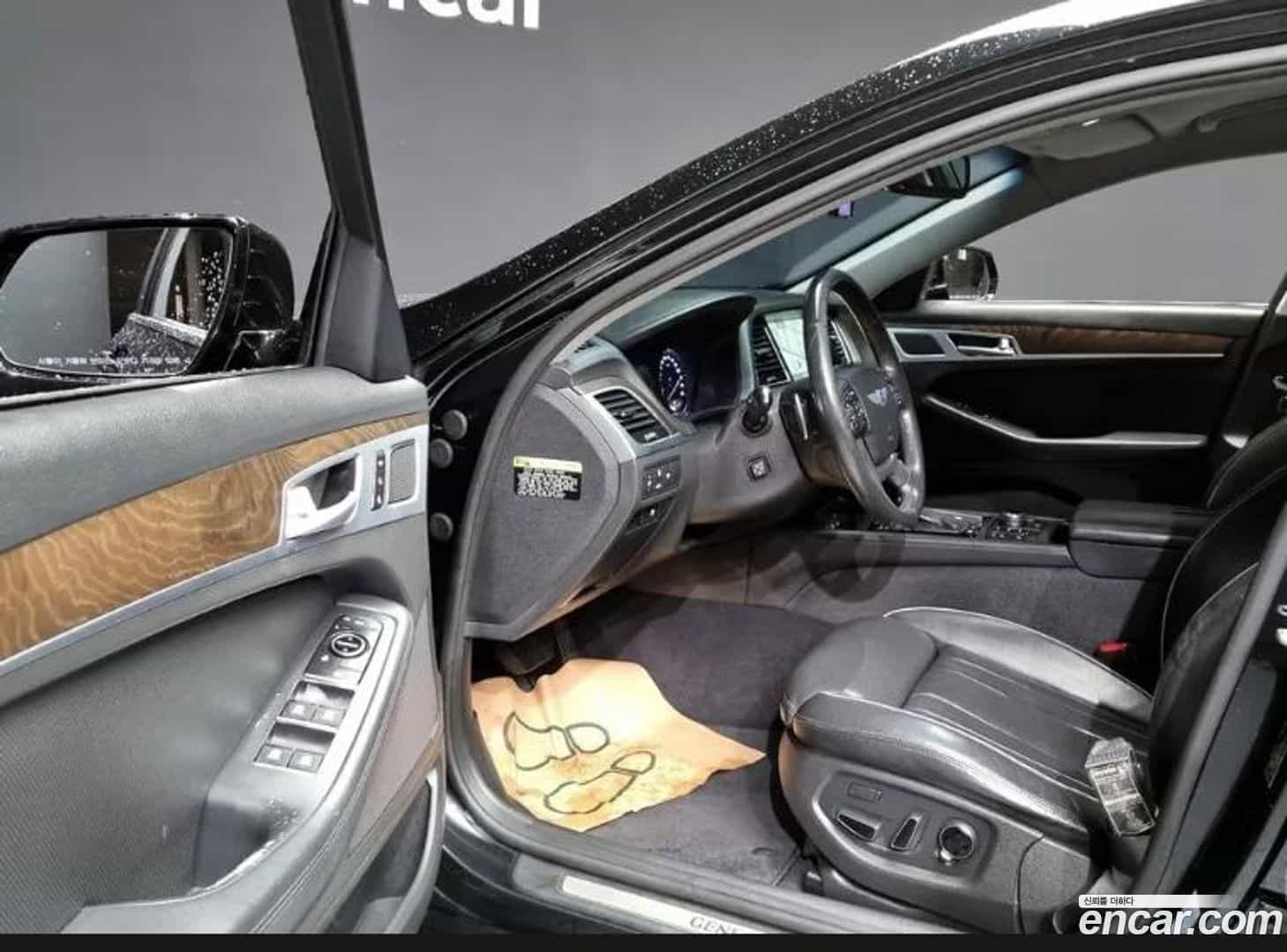 Genesis Hyundai 2015.1-INNER-008