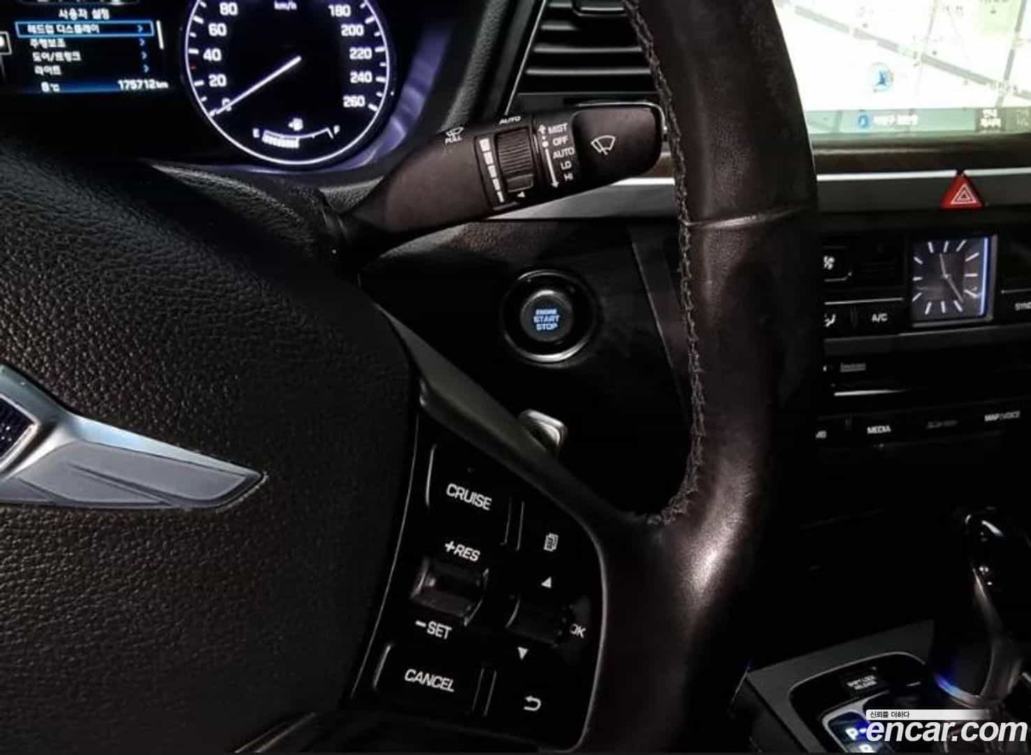 Genesis Hyundai 2015.1-OPTION-020