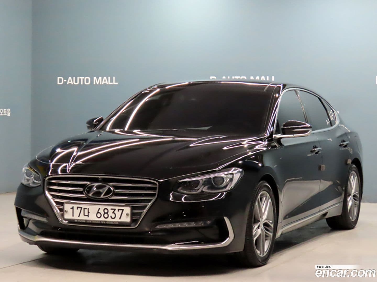 Main__Slider__Photo:Grandeur Hyundai 2019.0-0