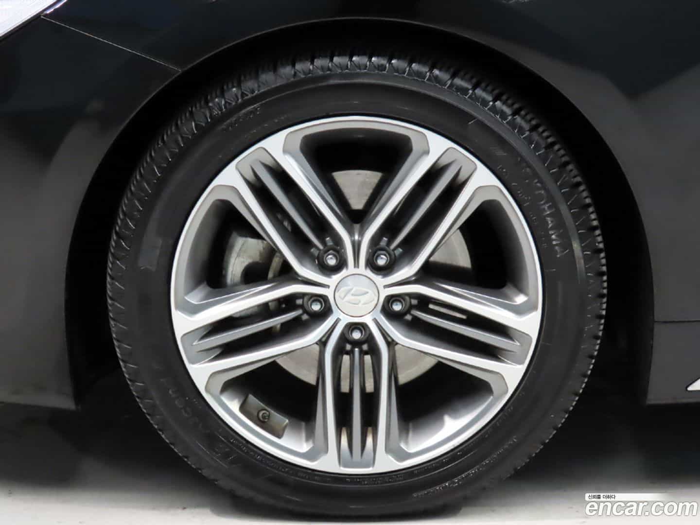 Grandeur Hyundai 2019.0-OPTION-024