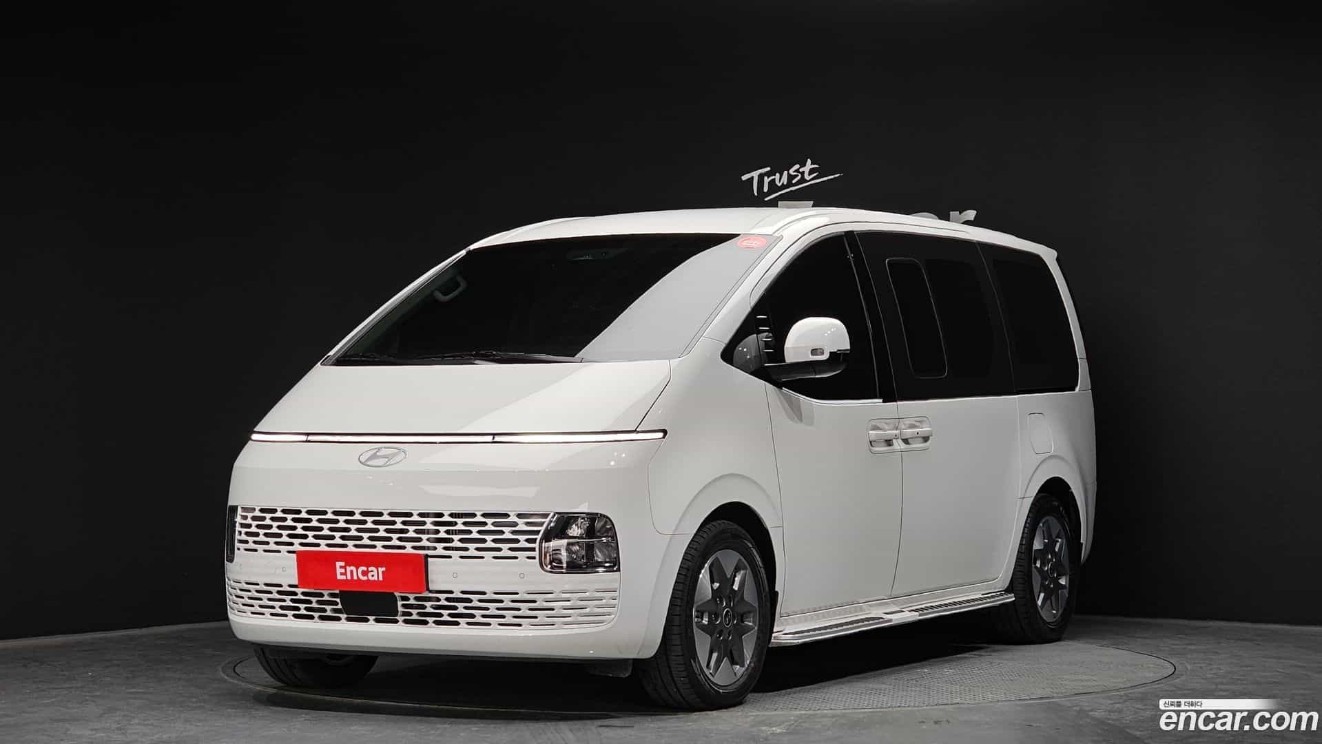 Staria Hyundai 2025.8-OUTER-001