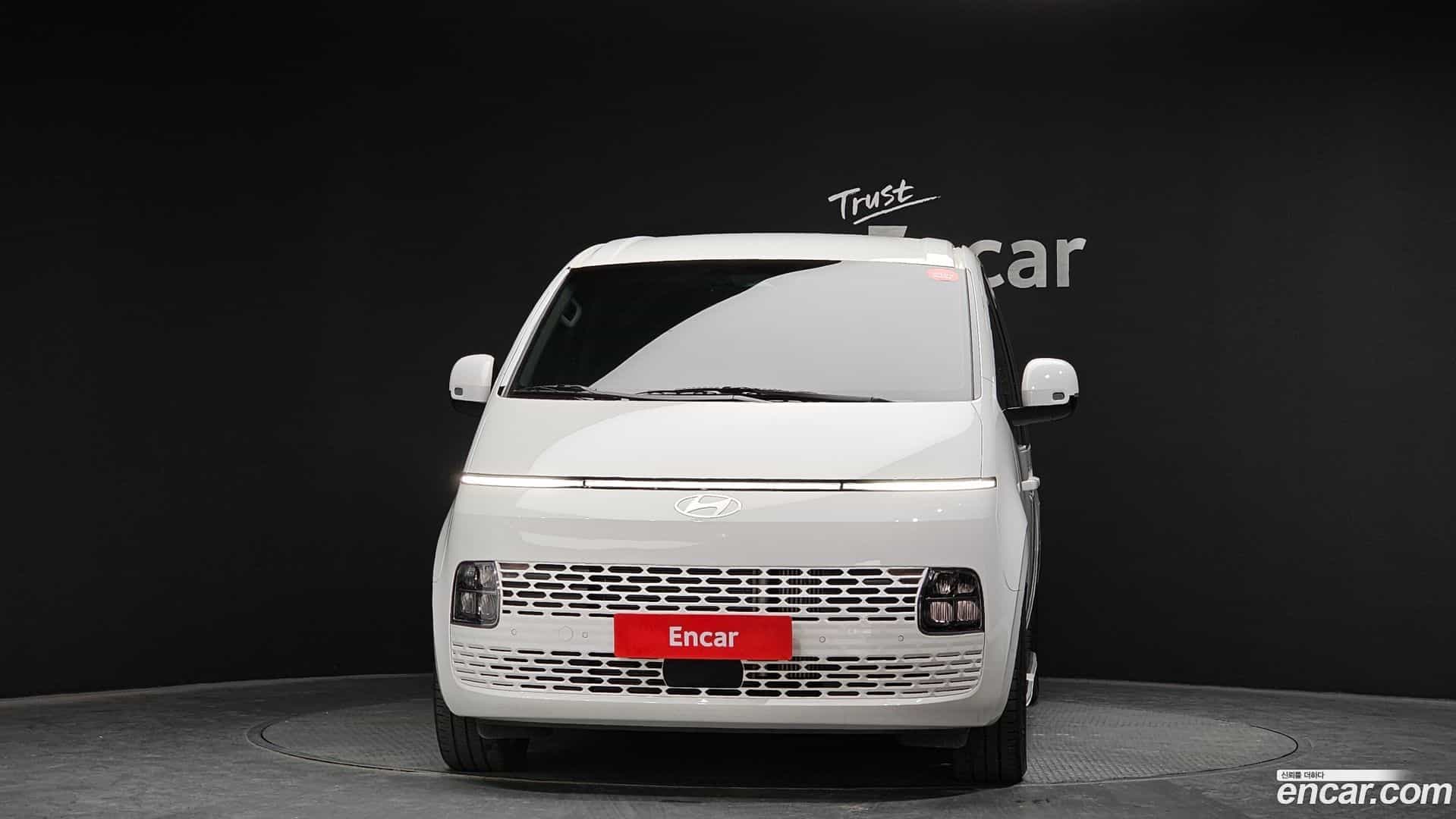 Staria Hyundai 2025.8-OUTER-003