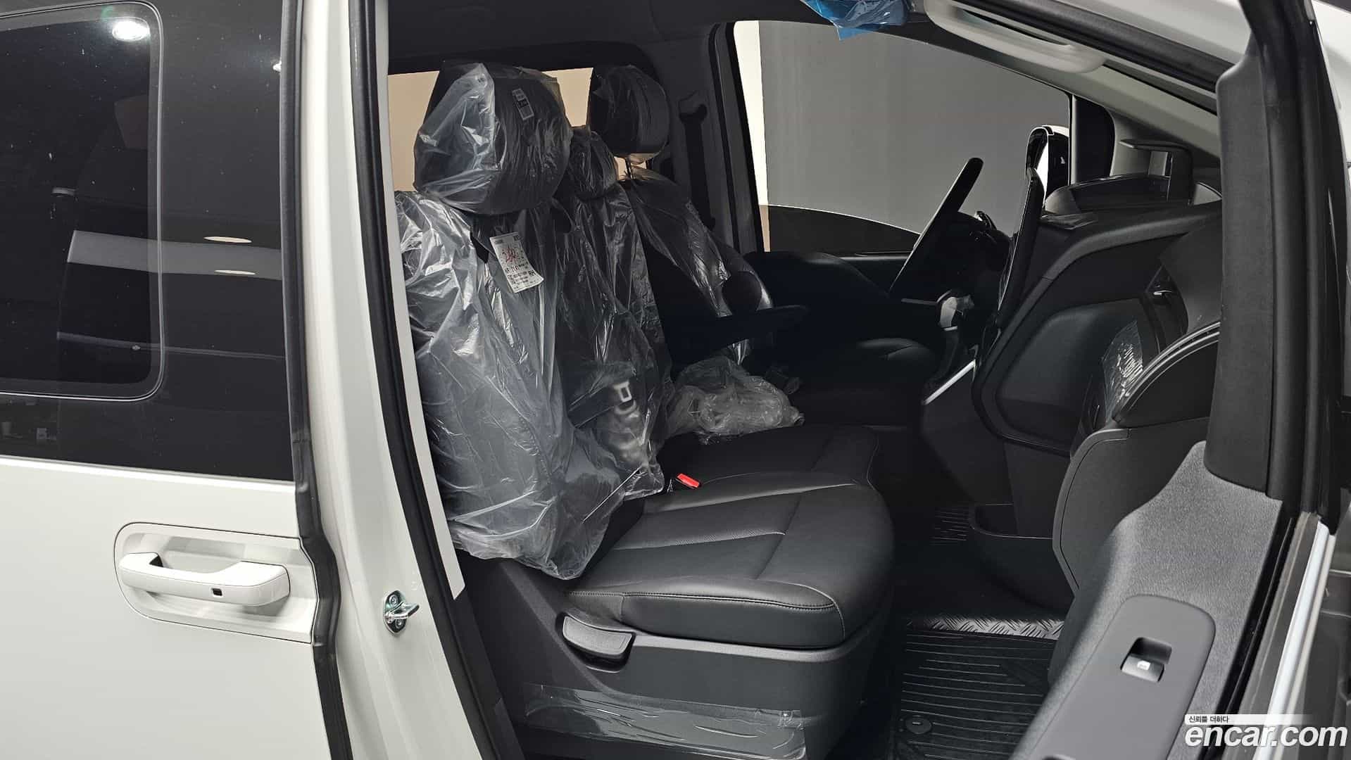 Staria Hyundai 2025.8-INNER-010