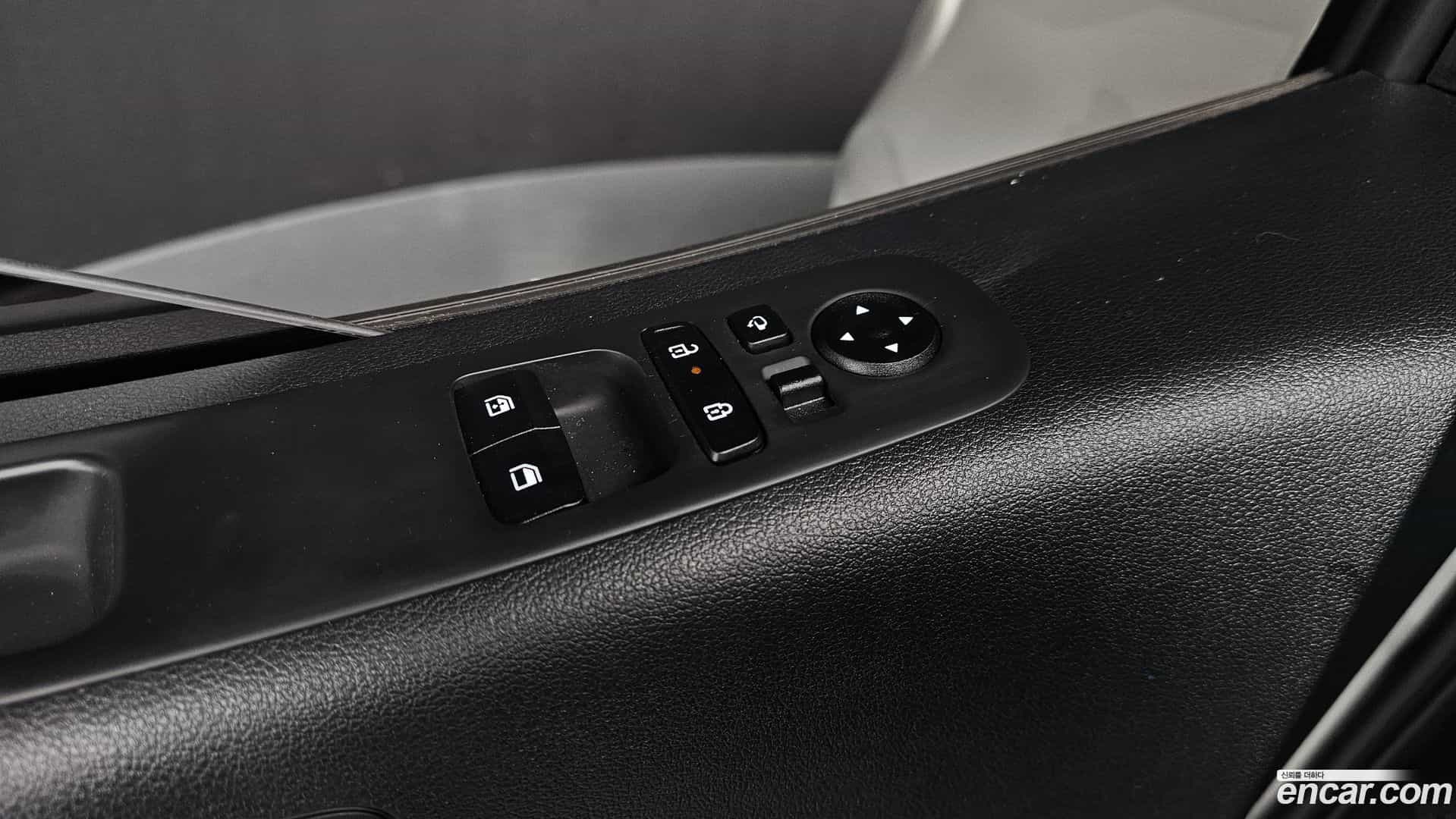 Staria Hyundai 2025.8-OPTION-021
