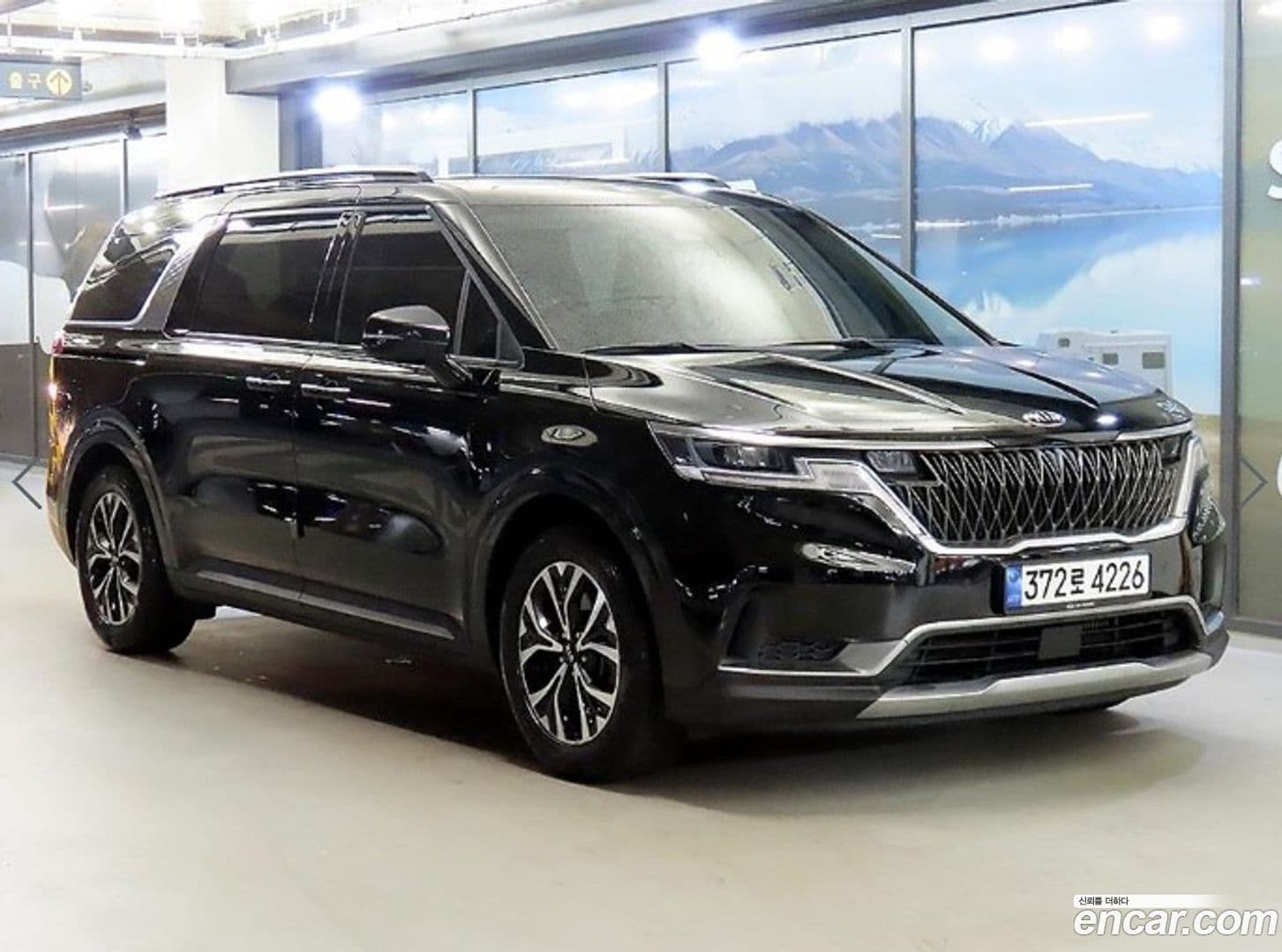 Main__Slider__Photo:Canival Kia 2021.0-0