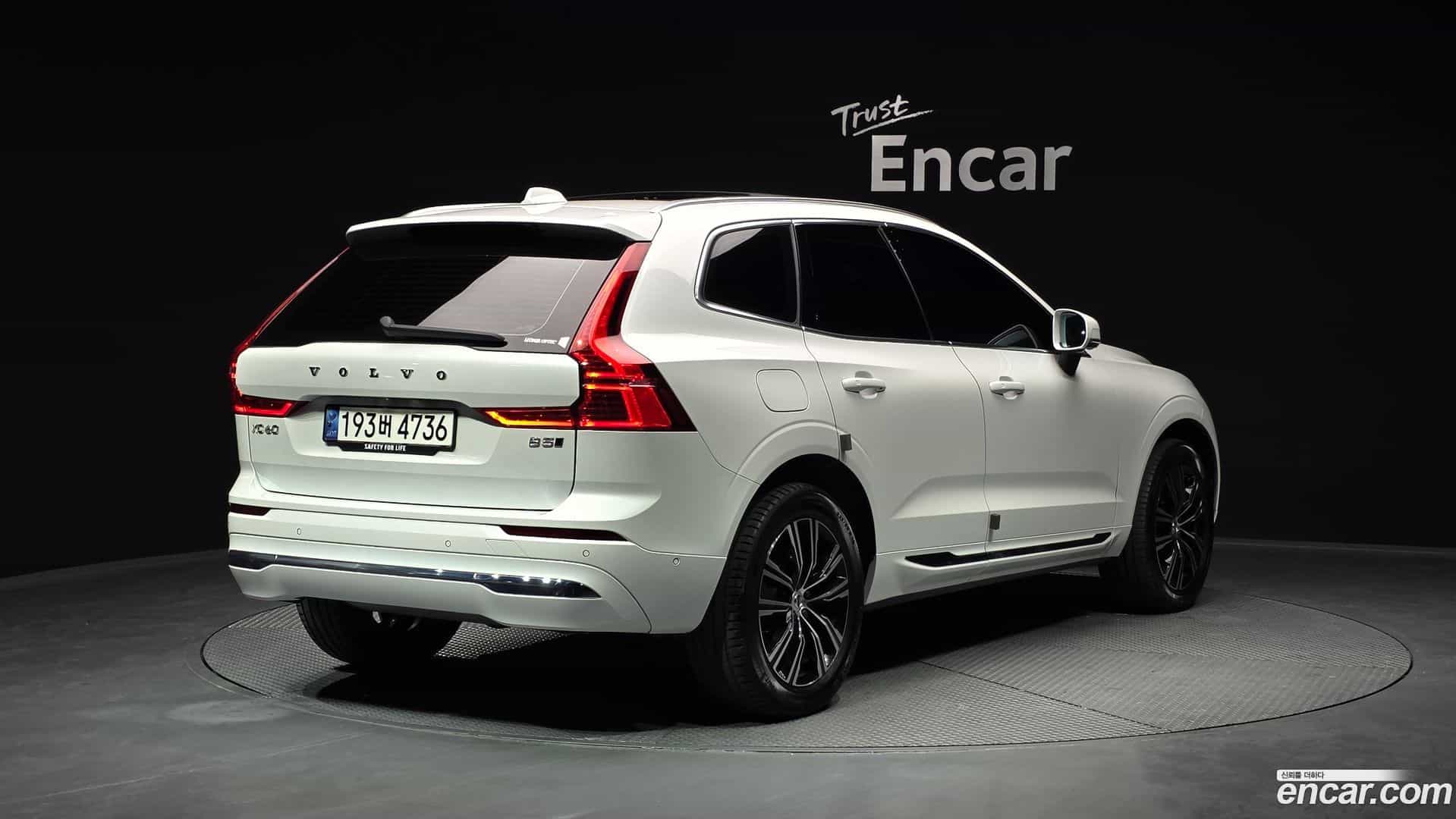 XC60 Volvo 2021.9-OUTER-002